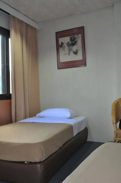 Palace Hotel Malacca 0*,